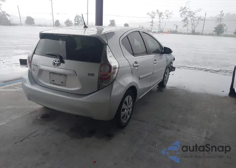 2014 Toyota Prius C Two из США, поврежденный, VIN JTDKDTB30E1076292